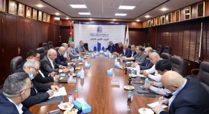 لقاء يبحث تحديات قطاع الالبسة