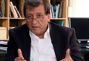 عزايزة : من يقبل ان اضع في جيب مستثمر 10 ملايين دينار على حساب اصحاب التاكسي الاصفر ؟؟