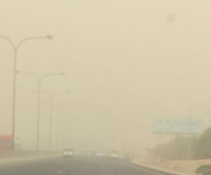 غبار  كثيف يؤثر على عمان