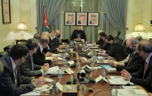 الخصاونة: تشديد الرقابة على أوامر الدفاع والتقيد بإجراءات كورونا