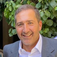 سمير الرفاعي : هناك حديث كثير لكن في الفم ماء