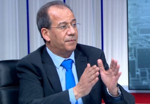 الشبول: قرار التربية بانهاء الفصل الأول يكسر حدة الموجة في المدارس