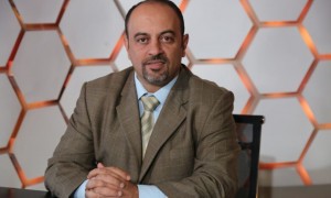 الحكومة .. أبو الراغب مؤهل لشغل منصبه