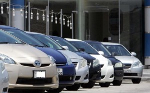 "المناطق الحرة": 2000 دينار متوسط الزيادة على سعر "الهايبرد" في 2022