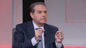 الهواري: إدخال الشقيقات المطلقات والأرامل والأبناء فوق 25 بتعديلات التأمين الصحي