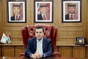 العجلوني: لن يُحال أي موظف إلى التقاعد المبكر