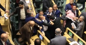 القانونية النيابية تعقد الاثنين جلسة حول مشاجرة النواب .. والقرار خلال 10 أيام