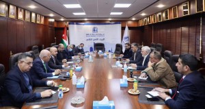 تجارة عمان: تدعو لوضع خطة عاجلة لإنقاذ للقطاع السياحي