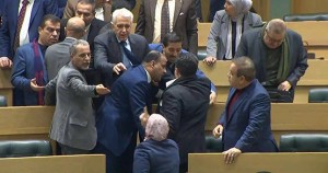 إدراج قرار اللجنة القانونية بحادثة مشاجرة "نواب" على جدول أعمال جلسة الاثنين