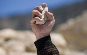 تفاصيل جديدة في جريمة إربد.. القاتل: ضربته بحجر ودفنته