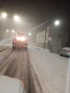 الاشغال: كافة الطرق سالكة .. والجنوب بحاجة للحذر