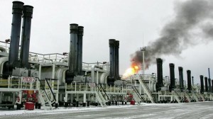 توقعات بوصول برميل النفط إلى 100 دولار منتصف العام الجاري