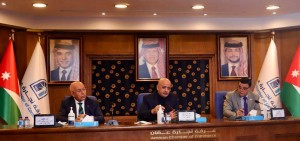 تجارة عمان تتبنى قضايا شركات التخليص المنتسبة لديها