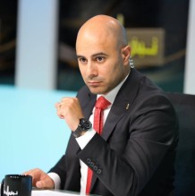 المحكمة تعلن عدم مسؤولية الاعلامي محمد الخالدي إثر نقده وزارة ووزير الصحة