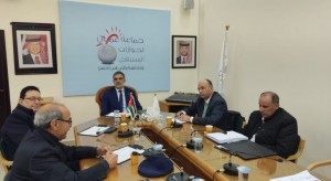 الرحاحلة يقترح زيادة الرسوم على "الدخان" لصالح برنامج التأمين الصحي