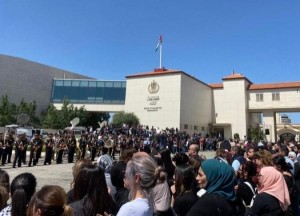 بدء مراسم تشييع جثمان الصحفية أبو عاقلة في رام الله