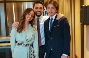 الملكة رانيا تنشر صورا جديدة