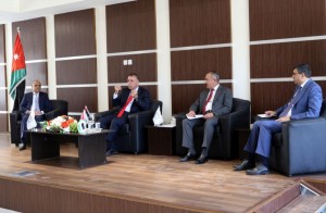 الفراية: على الحاكم الإداري أن يبذل قصارى جهده للتخفيف على المواطنين