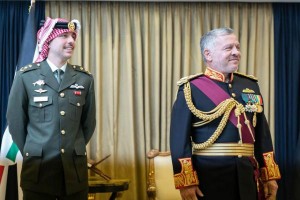 عيد الجلوس الملكي وذكرى الثورة العربية ويوم الجيش .. محطات وضَّاءة في مسيرة الوطن