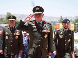 الملك: بتضحيات جندنا البواسل تعلو رايات الأردن الحبيب