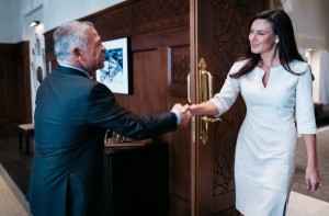 غامبلي تعلن عن مقابلة حصرية مهمة اجرتها مع الملك