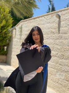 لانا سلمان حدادين مبروك الشهادة الجامعية وعقبال الدكتوراه