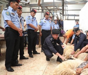 الأمن ينهي توزيع الاضاحي عن أرواح شهداء إقليمي العاصمة والوسط