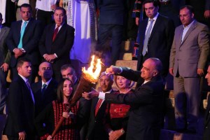 الخصاونة يوقد شعلة مهرجان جرش