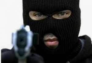 مصدر أمني يوضح حول تعرض مستثمر عربي على اعتداء من قِبل ملثم