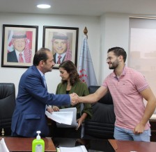 جيدكو توقع اتفاقيات الدعم لمشاريع في مختلف المحافظات