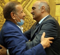 اجتماع مغلق بين الخصاونة والدغمي حالياً تحت القبة