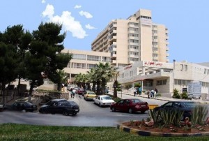 الأمن يحقق بالعثور على جثة طبيبة قرب مستشفى الجامعة