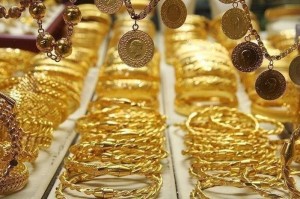 تحذير من المواصفات والمقاييس بشأن فواتير شراء الذهب
