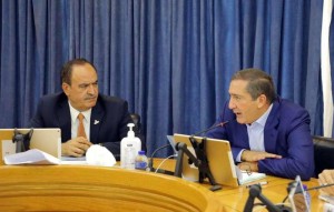 مشادة بين سمير الرفاعي و جمال الصرايرة تدفع الاخير للاستقالة من رئاسة مالية الاعيان