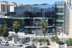 المواصفات: حجز كميّات محدودة من "محايات أقلام الرصاص" ولا داعي للقلق