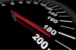 ضبط مركبة تسير بسرعة 200 كم/ساعة على طريق الزعتري