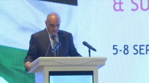 الخصاونة: من المتوقع أن يستمر زخم النمو في الأردن العام الحالي