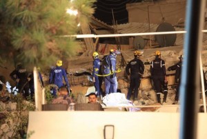 وفاتان وسبع اصابات  ما تم التعامل معها لغاية الان من تحت الانقاض في عمارة اللويبدة