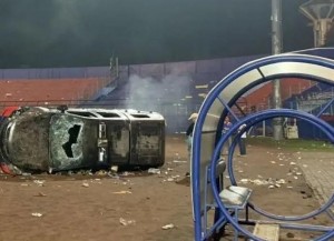 إندونيسيا.. 127 قتيلا بأعمال شغب عقب مباراة ديربي