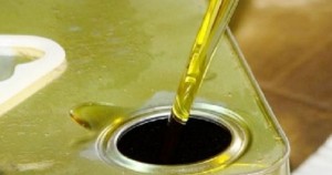 النجداوي: سعر تنكة زيت الزيتون العام الحالي 80-90 دينارا