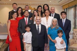 بالصور .. الأميرة سمية تعلن خطوبة طارق ناصر جودة وزين هادي أبو هنطش