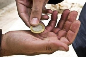 ضبط 817 متسولا خلال أيلول الماضي