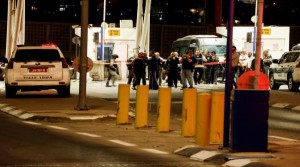 اصابة 3 من جنود الاحتلال بعملية اطلاق نار في القدس واغلاق البلدة القديمة