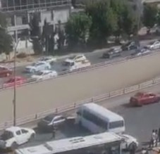 المدعي العام يوقف سائق حافلة أغلق الطريق العام احتجاجا على (مخالفة) اسبوعا