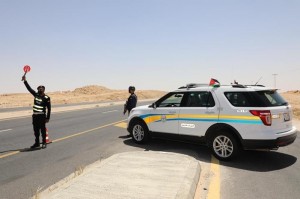 ضبط حدث يقود مركبة شحن بعكس اتجاه السير