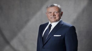 الملك يلتقي في الفاتيكان البابا فرنسيس ويعقد لقاء مع الملك تشارلز بلندن