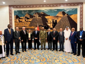 الفريق جابر يستقبل وفد المجلس التنفيذي لاتحاد الجامعات العربية في الخرطوم - صور