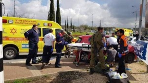 إصابة 3 مستوطنين بعملية طعن قرب سلفيت