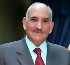 الذنيبات: قرار الحكومة برفع اجور الشاحنات ملزم للشركات