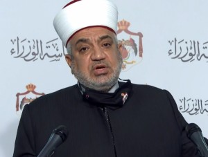 الخلايلة يعمم بفتح المساجد للإيواء خلال الحالة الجوية السائدة